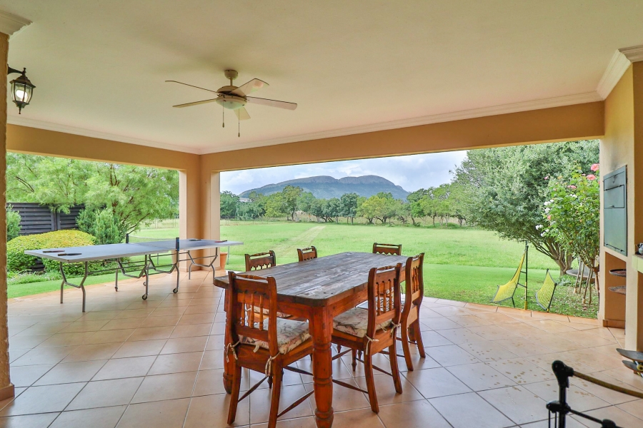 To Let 3 Bedroom Property for Rent in The Coves North West